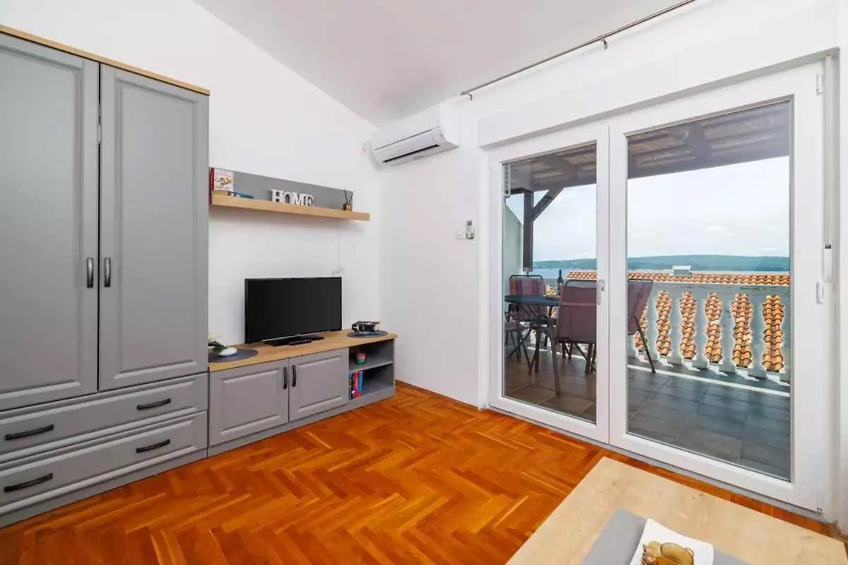 One-Bedroom Apartment In Crikvenica Xlv Dramalj Croatia